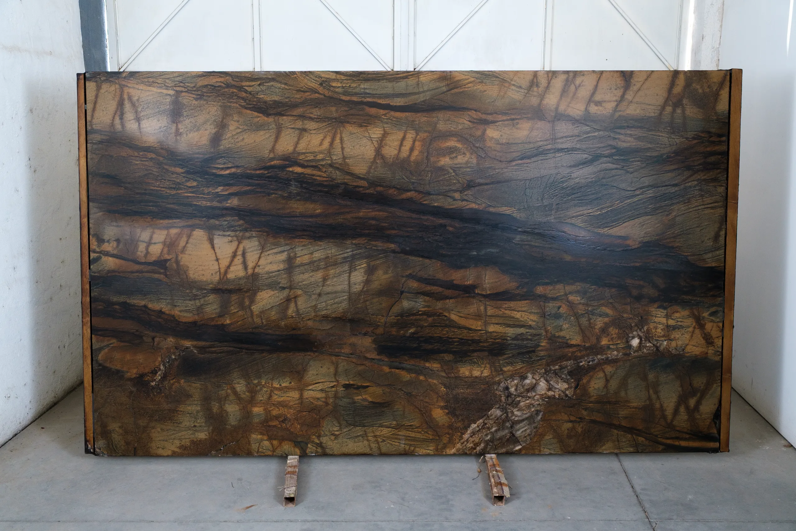 Woodstone — placa completa